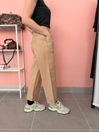 Pantalone donna cammello regular fit in misto cotone Lokita