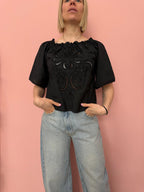 Blusa donna nera ricamata scollo regolabile