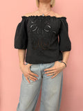 Blusa donna nera ricamata scollo regolabile
