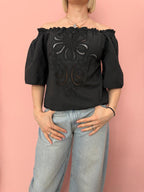 Blusa donna nera ricamata scollo regolabile