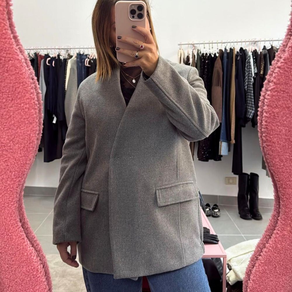 Cappotto Donna Susy Mix Grigio – Taglio Pulito, Vestibilità Regolare