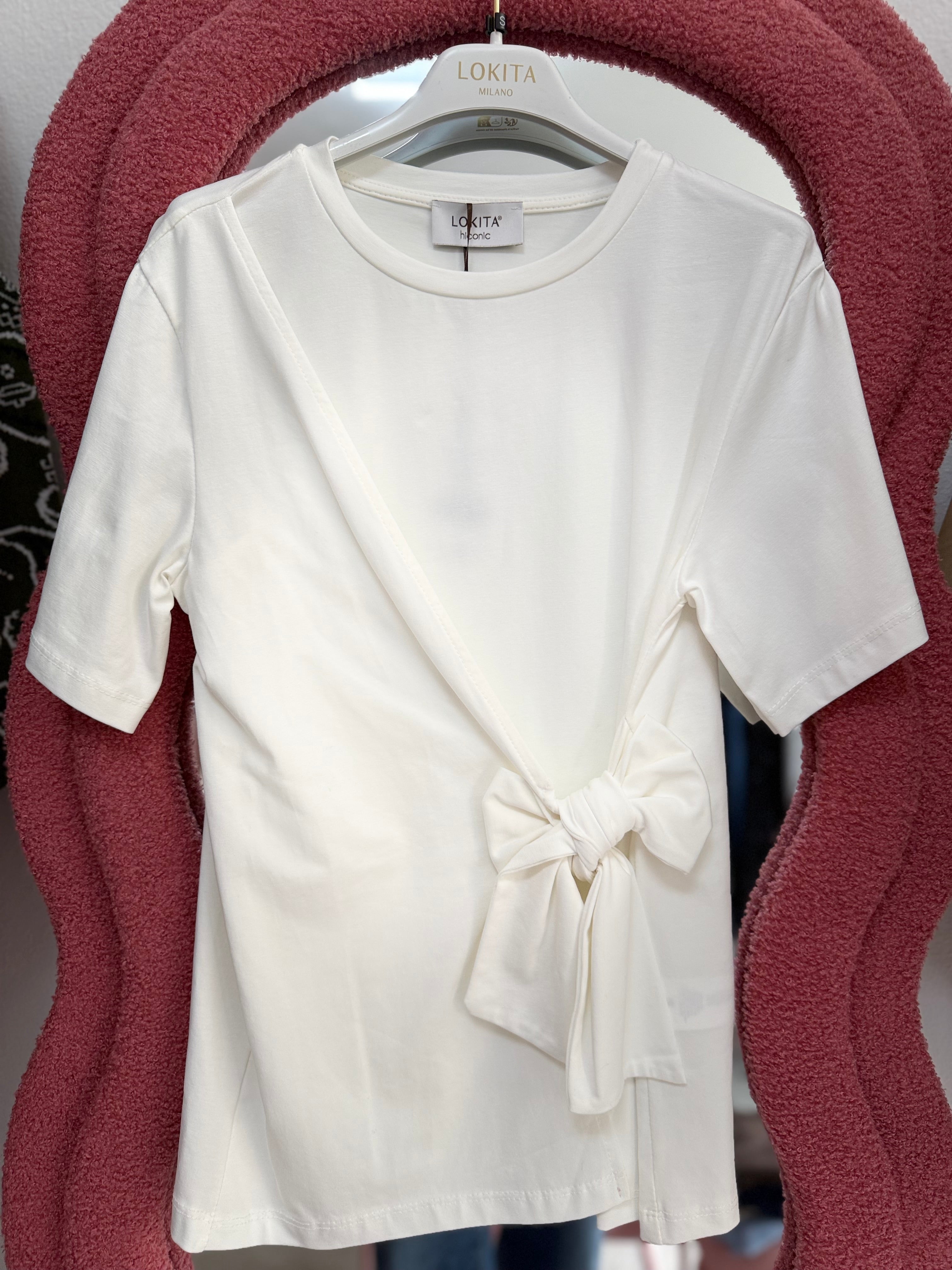 T-shirt con nodo e fiocco