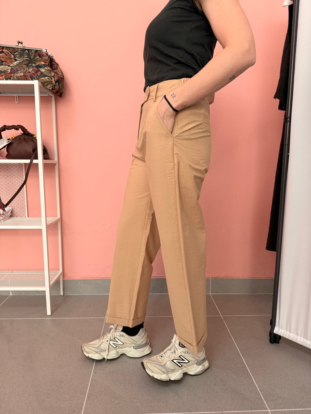 Pantalone donna cammello regular fit in misto cotone Lokita